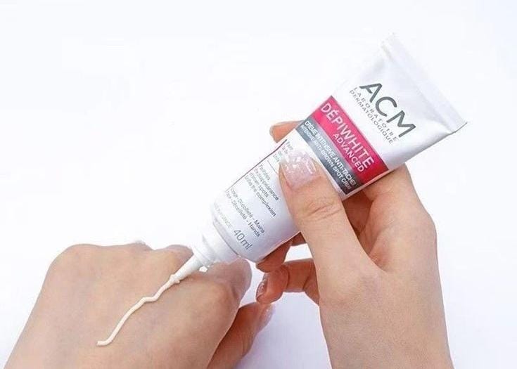 ديبي وايت أدفانسد كريم تفتيح مكثّف مضاد للبقع البنية ACM Depiwhite Advanced Intensive Whitening Cream for Dark Spots – 40 ml